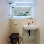 Ruhiges City-apartment Mit Innenhof-terrasse