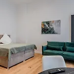 Διαμέρισμα Ruhiges City-apartment Mit Innenhof-terrasse
