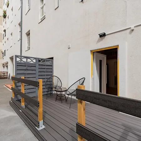 Apartmán Ruhiges City-apartment Mit Innenhof-terrasse *