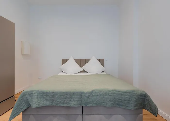 Ruhiges City-apartment Mit Innenhof-terrasse * Berlin