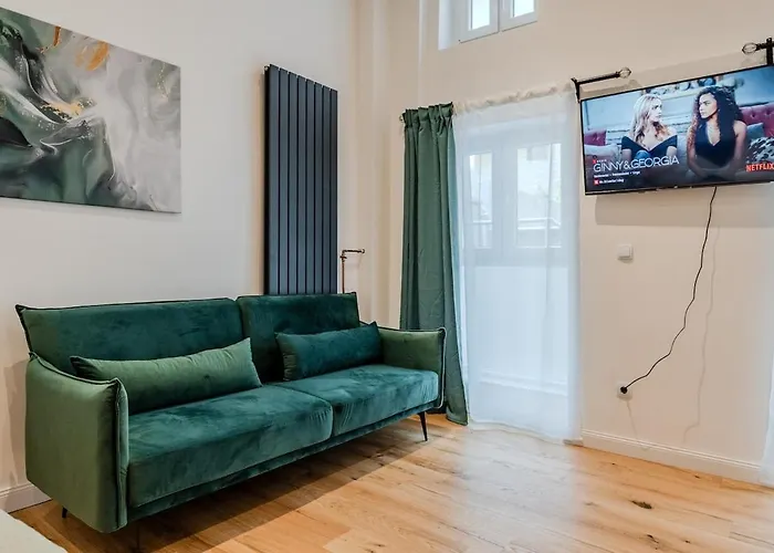 Ruhiges City-apartment Mit Innenhof-terrasse Apartamento